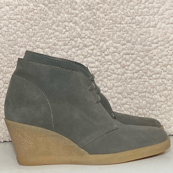 J. Crew Shoes - J. Crew Womens Desert Grey Suede Lace Up Gum Wedge Booties Shoes Size US 7